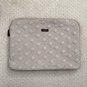 Tumi Beige Quilted Padded Laptop Zip Sleeve Case 11” x 14”